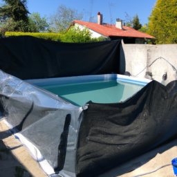 Accessoires et Produits d'Entretien : Astuces et Solutions pour une Piscine Impeccable Lons-le-Saunier